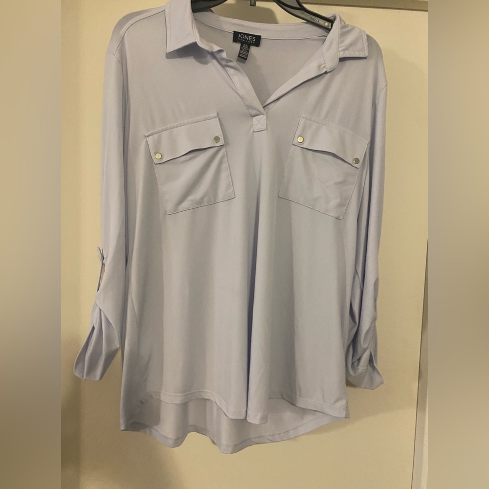 Jones New York woman’s button down